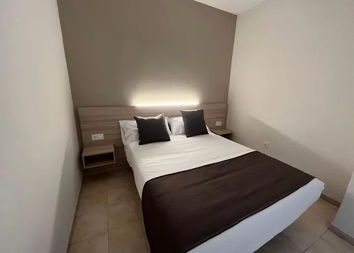 Vas Ciudad Konukevi Málaga